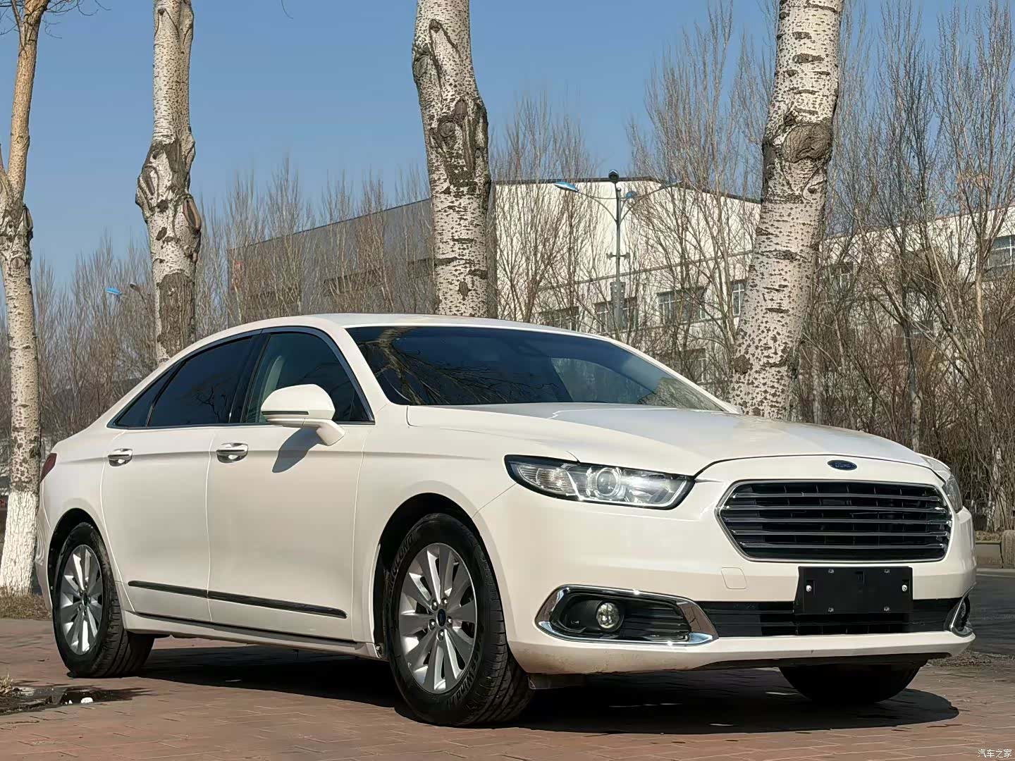 Ford Taurus, 2017 3
