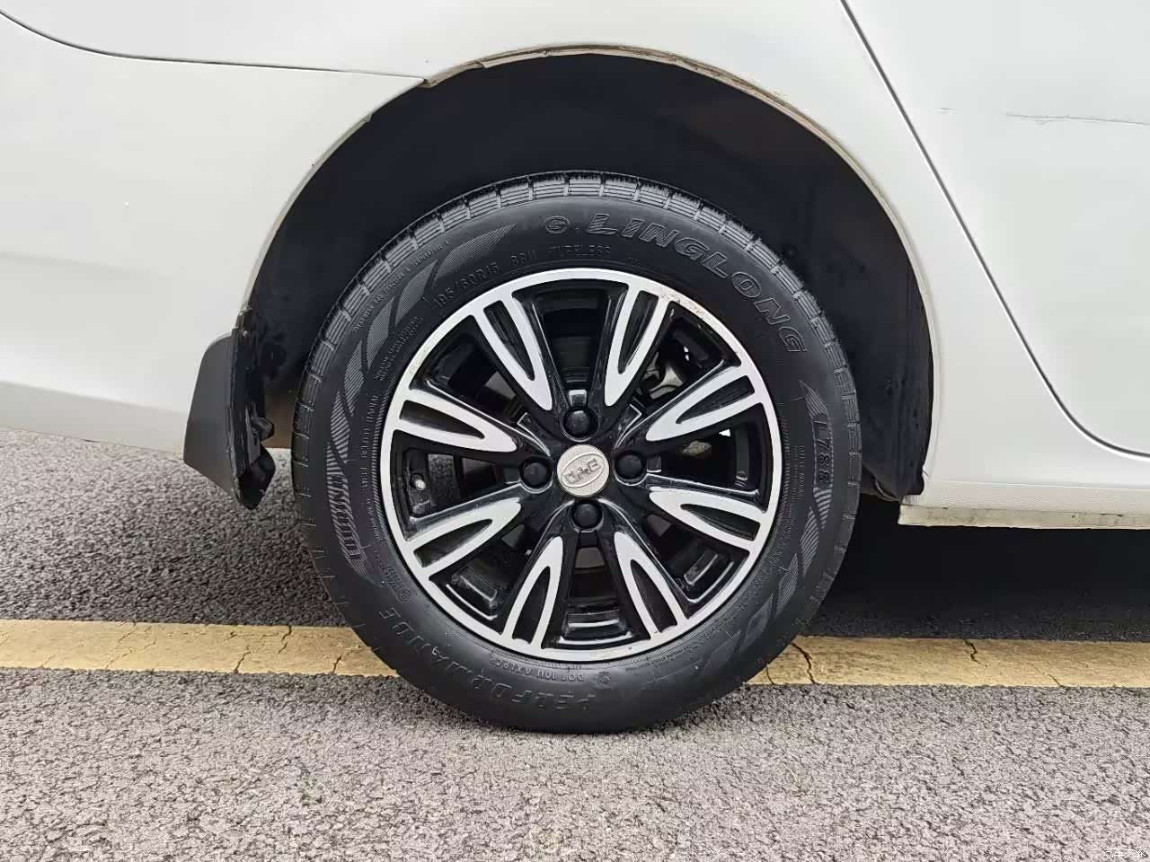 BYD F3, 2018 30
