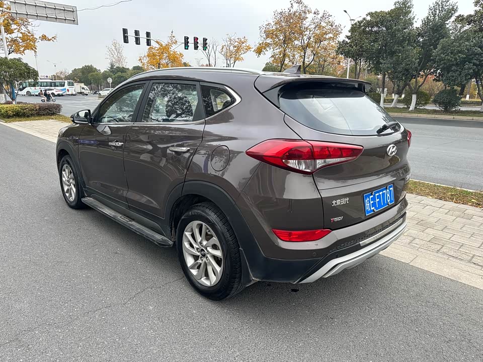 Hyundai Tucson