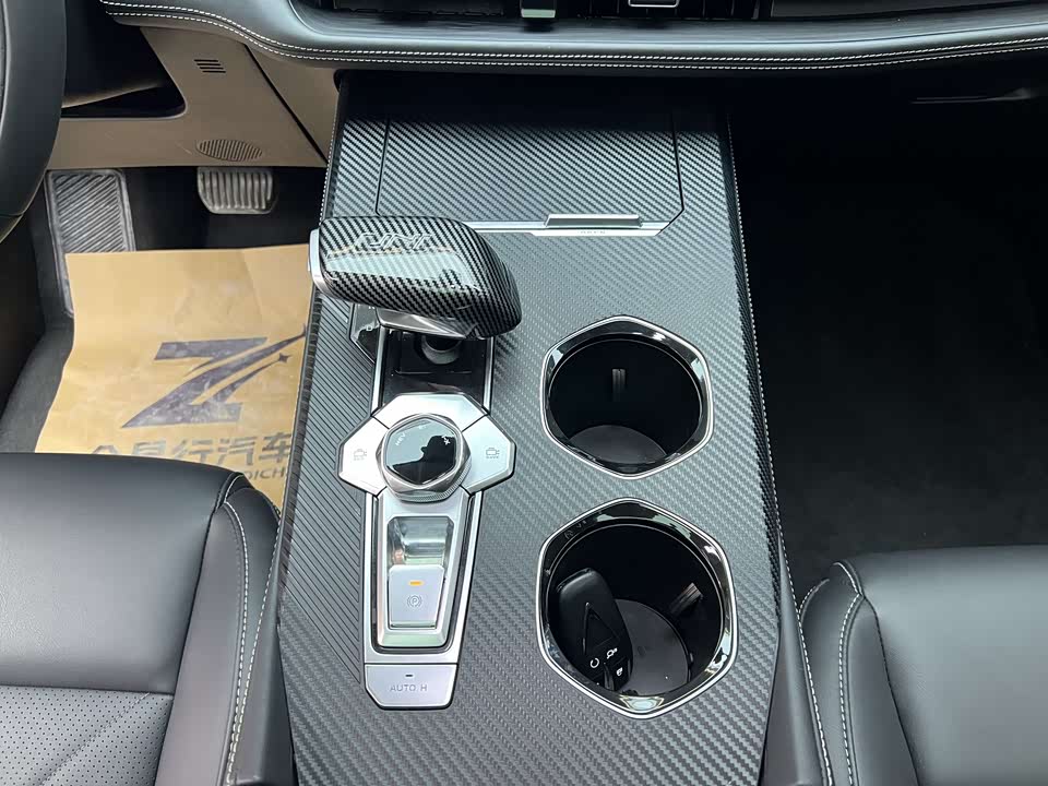 Changan UNI-K Smart iDD