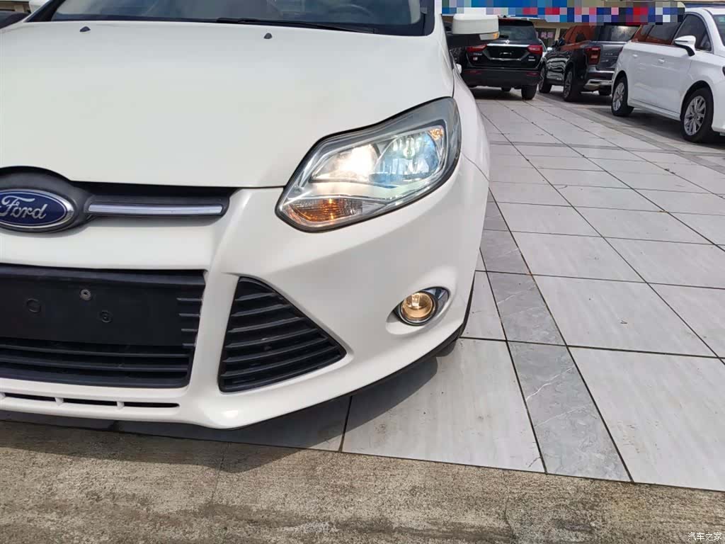 Ford Focus, 2014 24