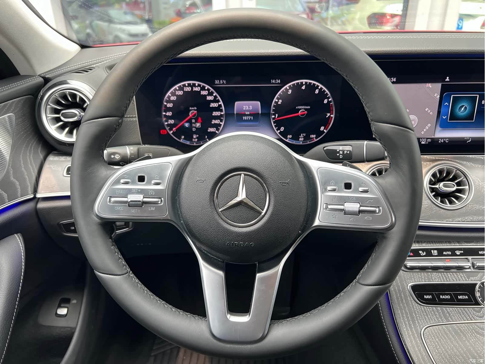 Mercedes-Benz CLS, 2019 26