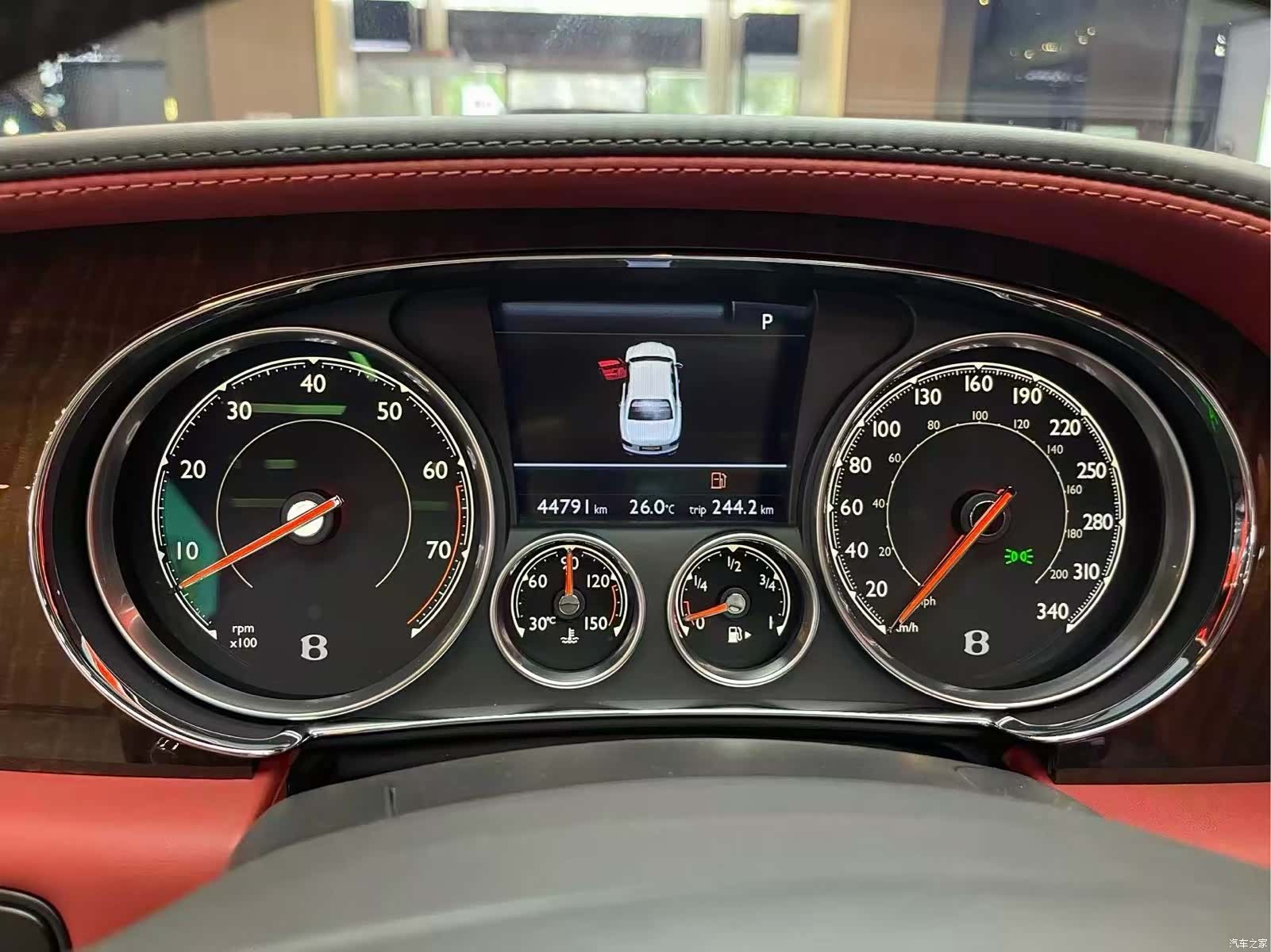 Bentley Flying Spur, 2018 10