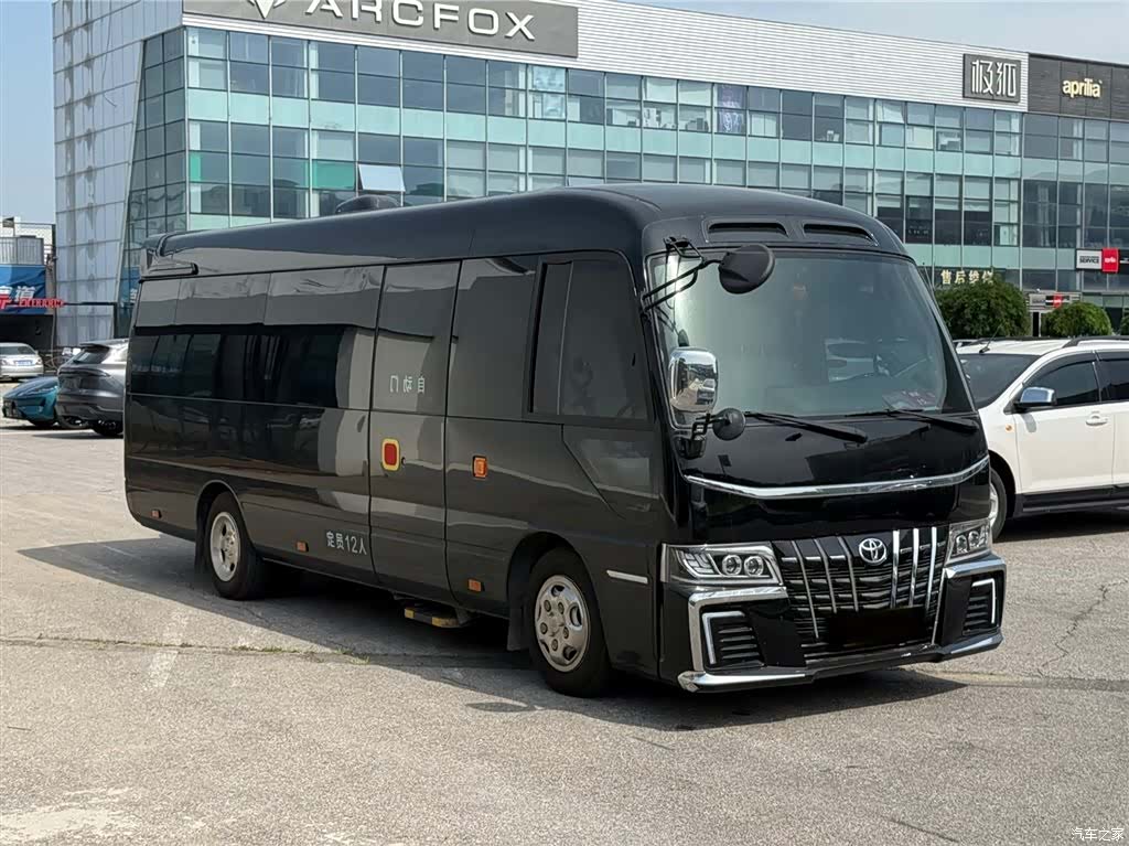 Toyota Coaster, 2023 6