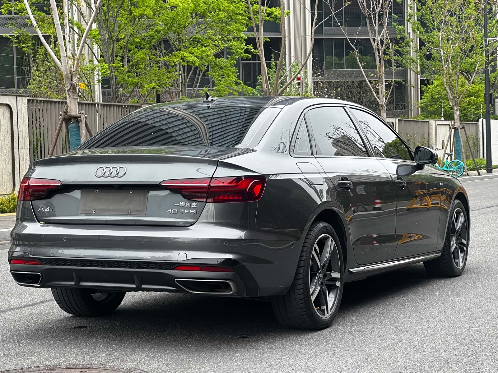 Audi A4L, 2022 9