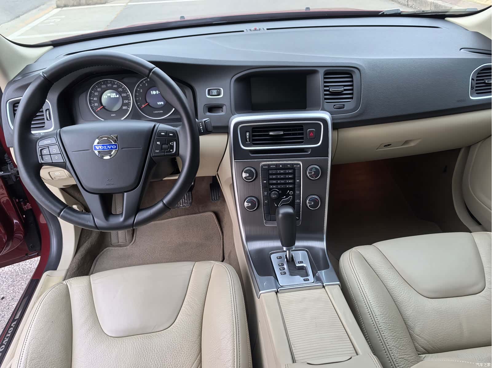 Volvo S60, 2011 11