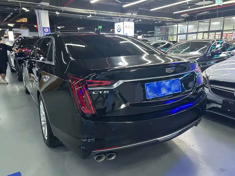 Cadillac CT6