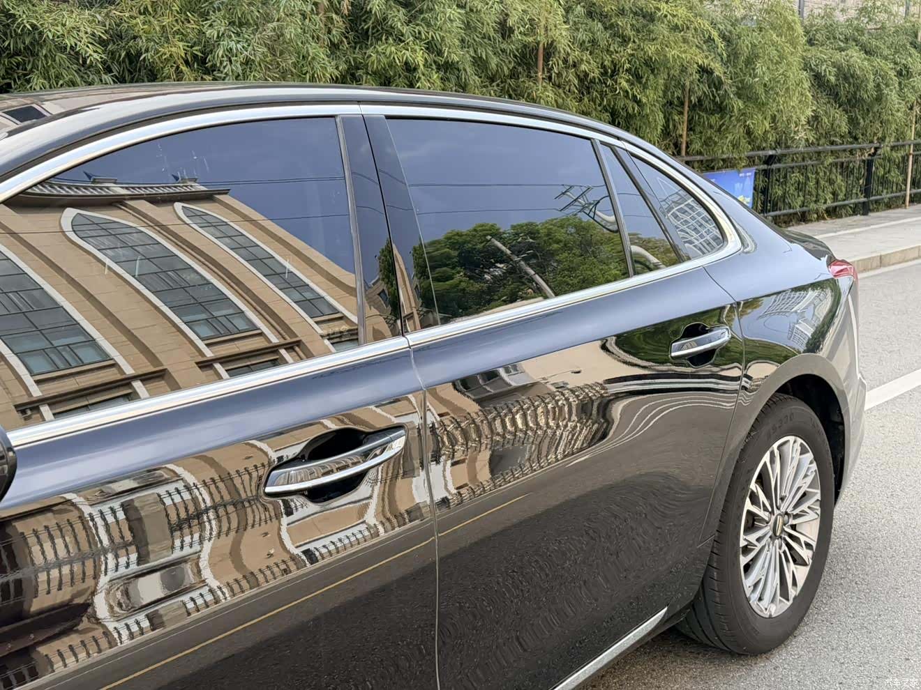 Hongqi H5, 2024 все фото