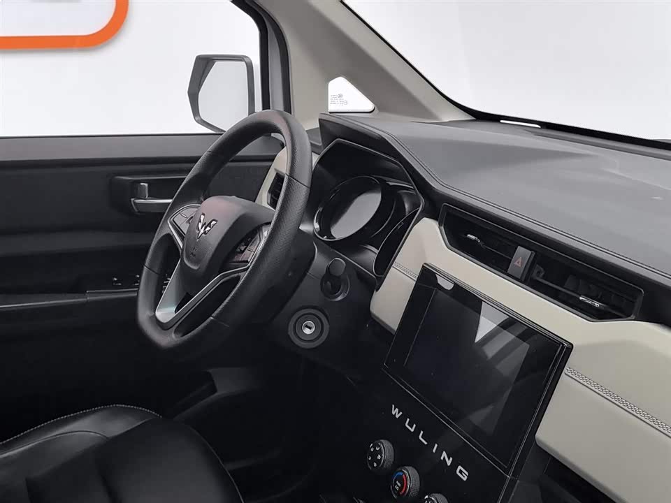 Wuling Wuling Hongguang PLUS