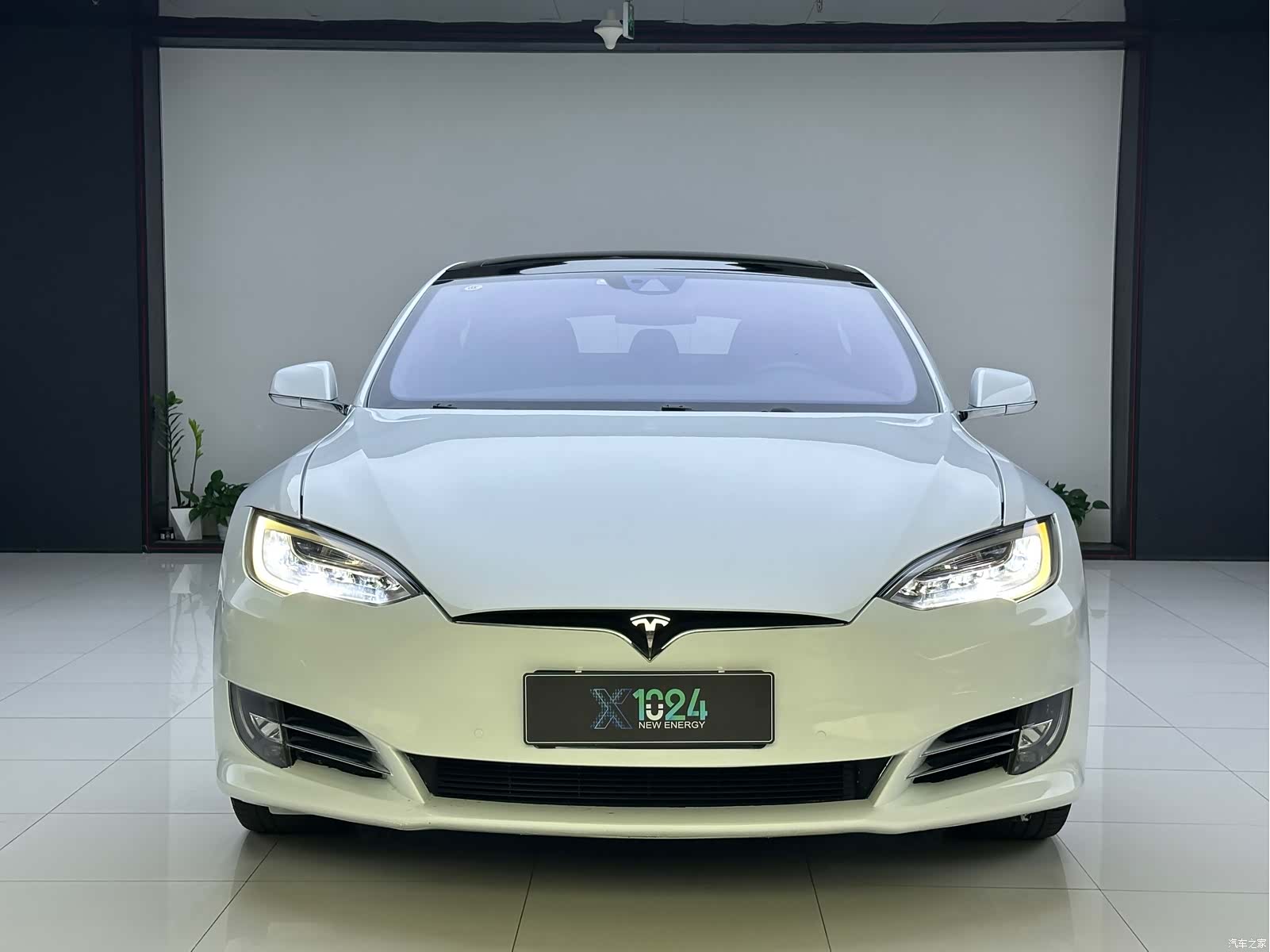Tesla Model S, 2016 2