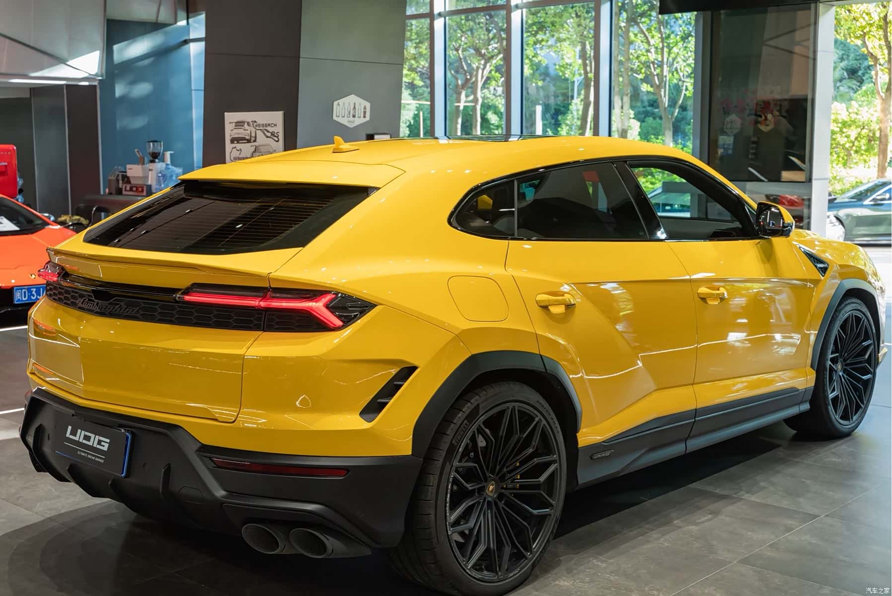Lamborghini Urus, 2025 4