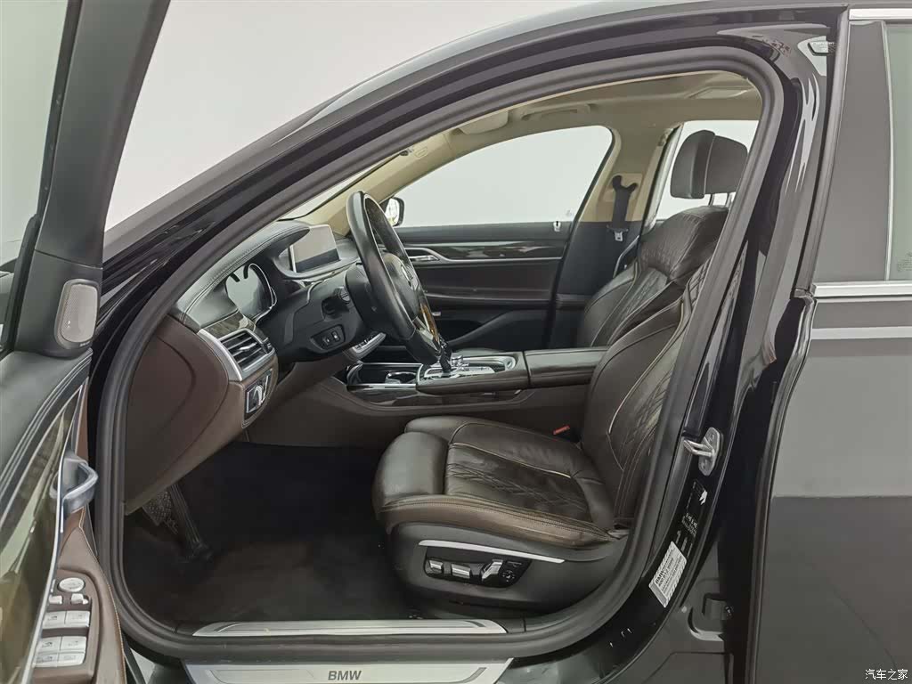 BMW 7 Series, 2017 10
