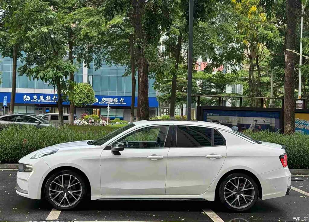 Lynk & Co 01, 2020 2