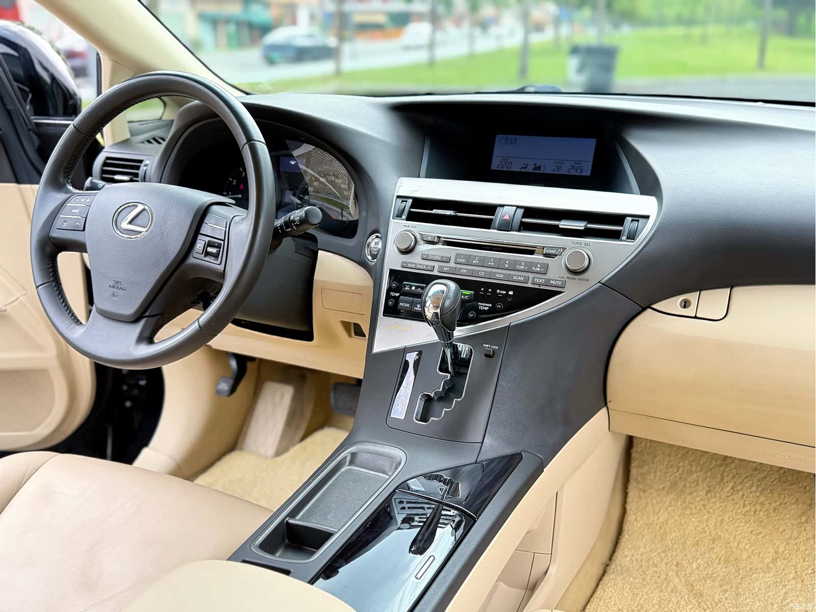 Lexus RX, 2012 11