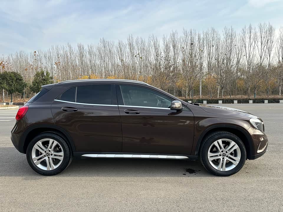 Mercedes-Benz GLA