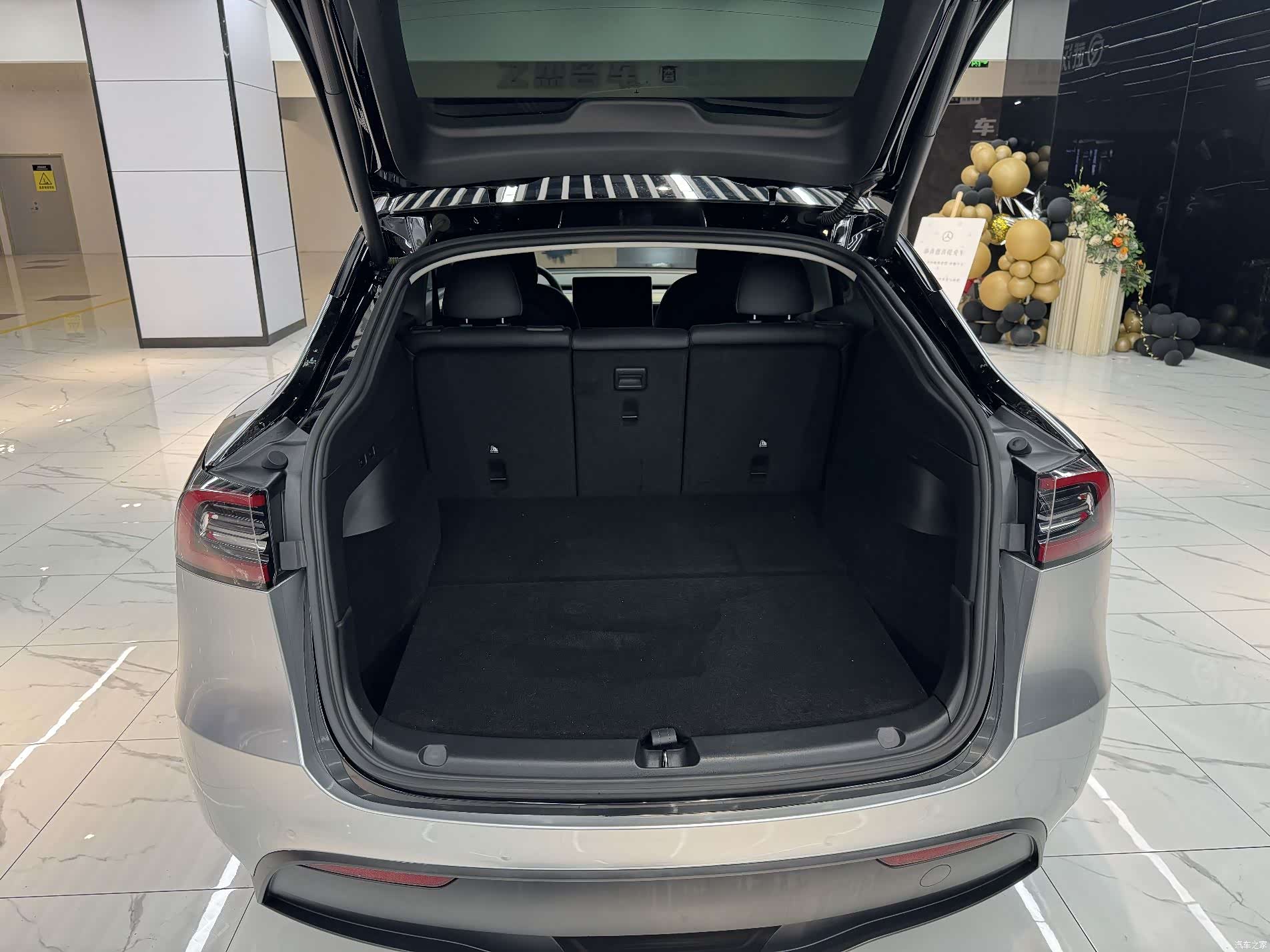 Tesla Model Y, 2022 9