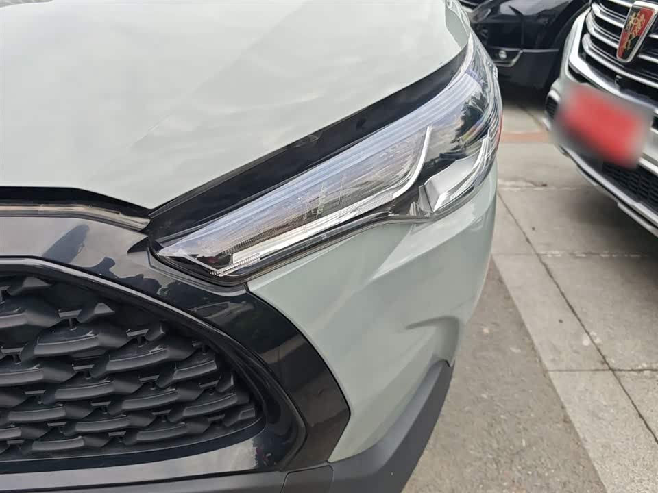 Toyota Corolla Sharp amplifier