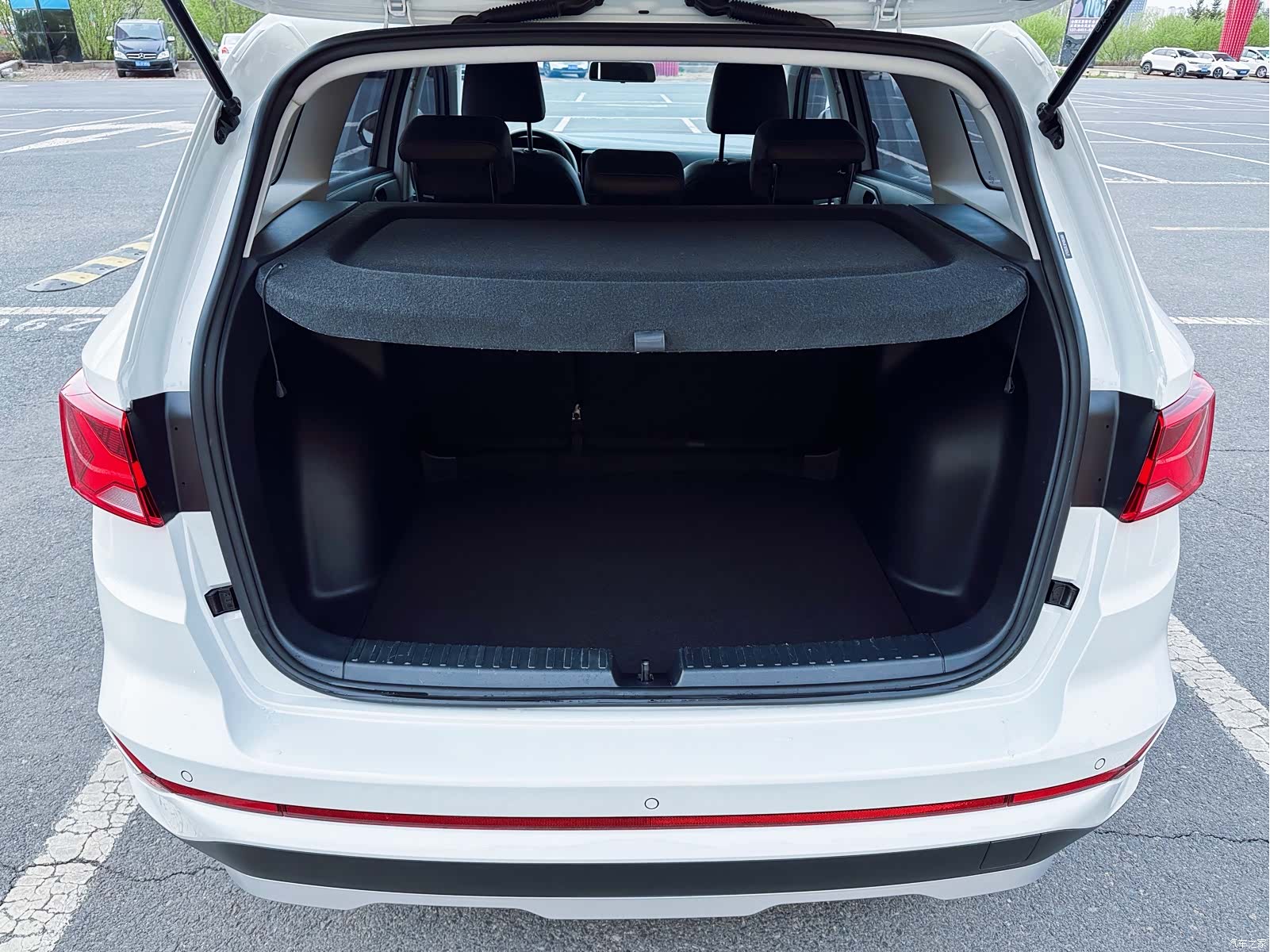 Volkswagen VS7, 2023 13