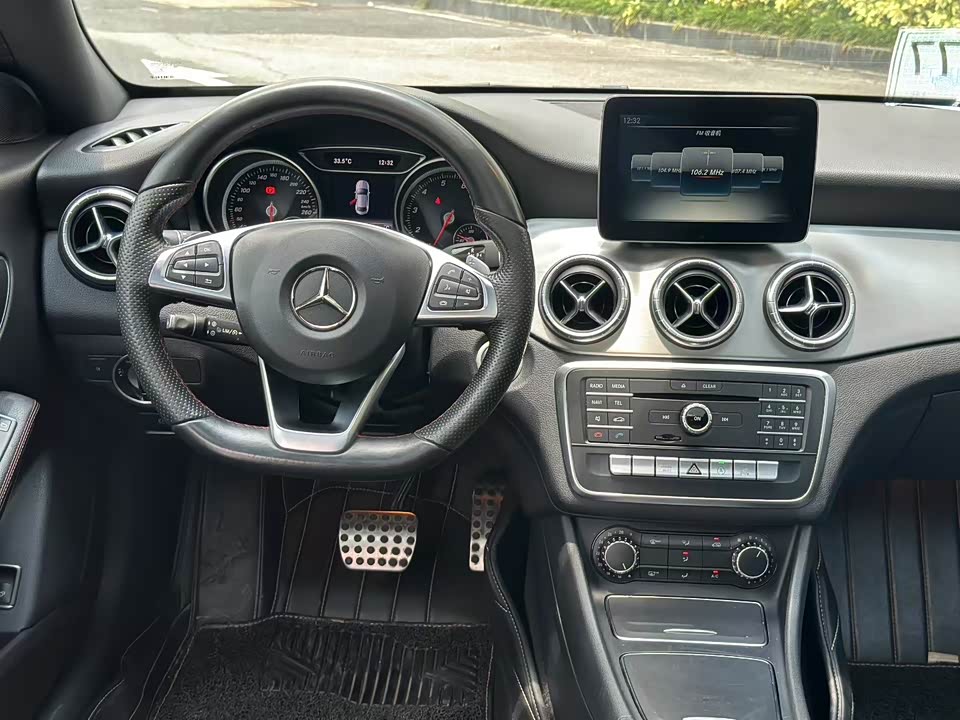 Mercedes-Benz CLA
