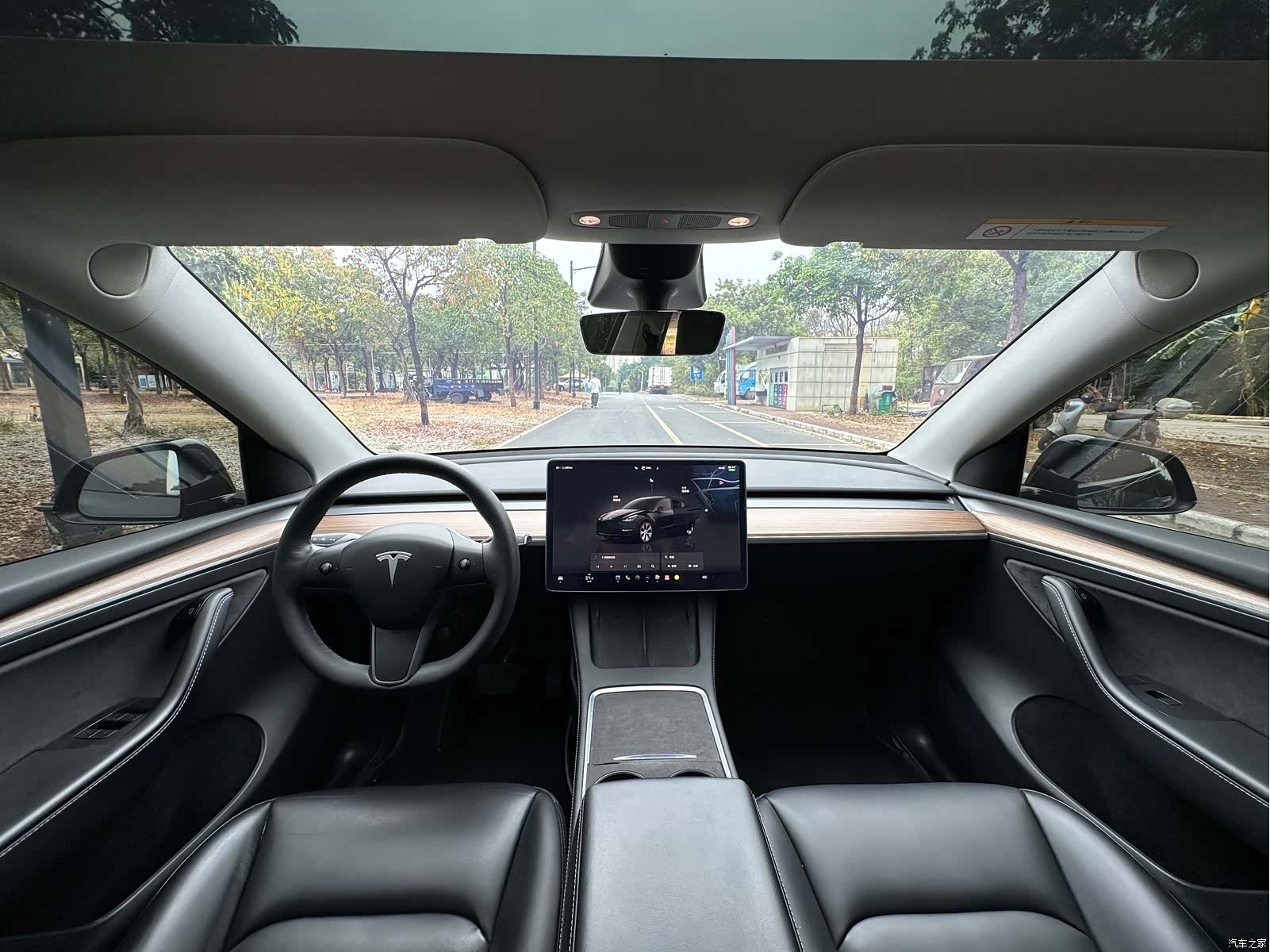 Tesla Model Y, 2022 6