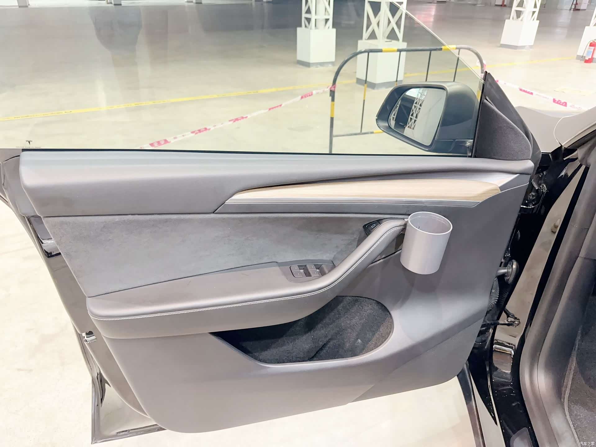 Tesla Model Y, 2021 15