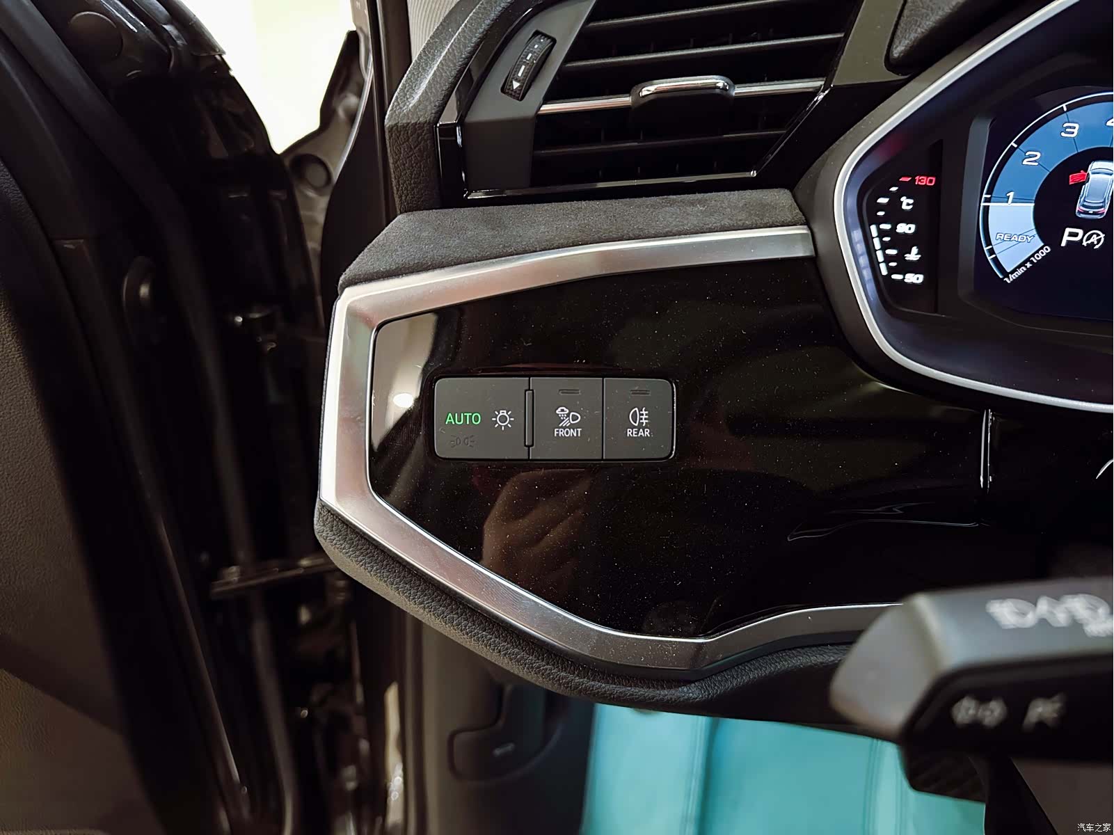 Audi Q3, 2023 16