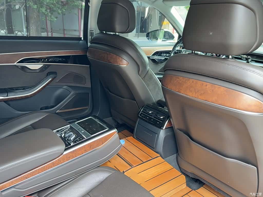 Audi A8L, 2019 13