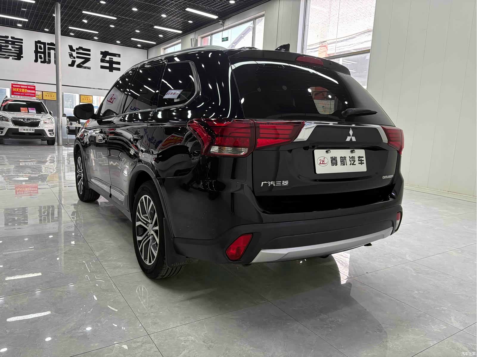 Mitsubishi Outlander, 2017 все фото