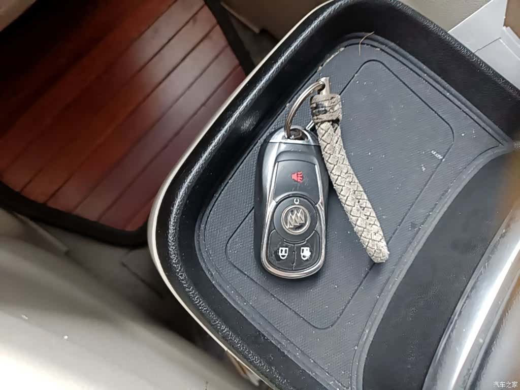 Buick GL8, 2019 9