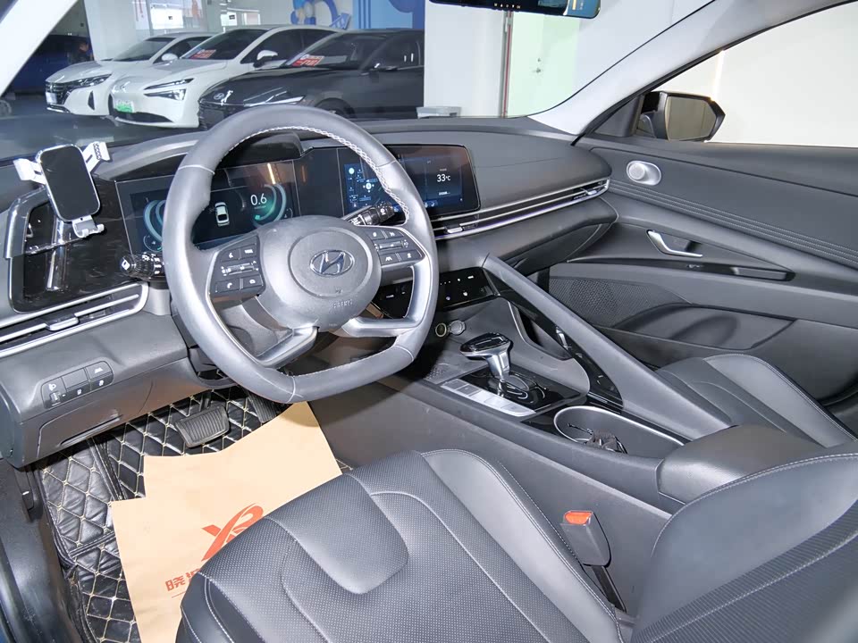 Hyundai Elantra Hyundai Elantra