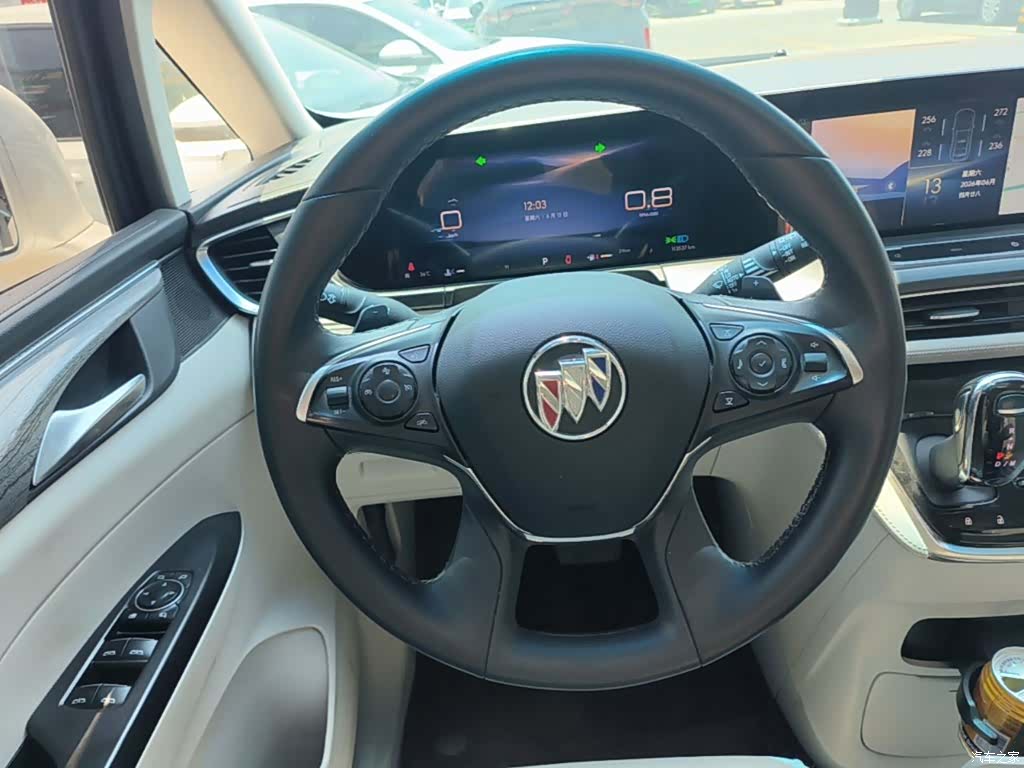 Buick GL8, 2023 11