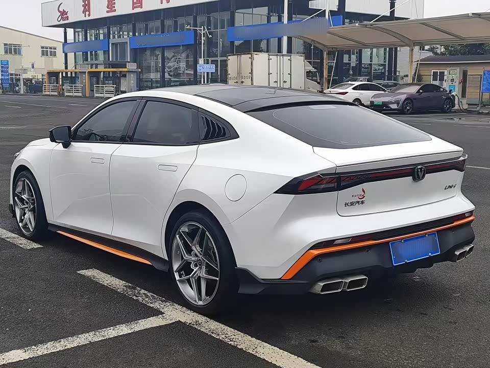 Changan UNI-V