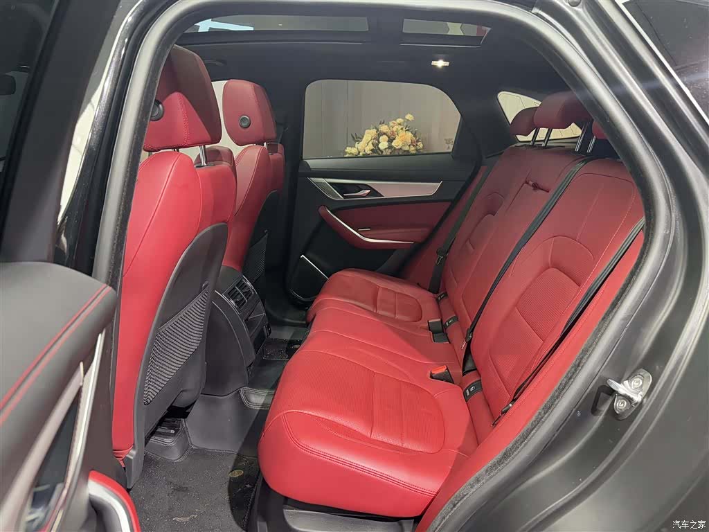 Jaguar F-PACE, 2024 7