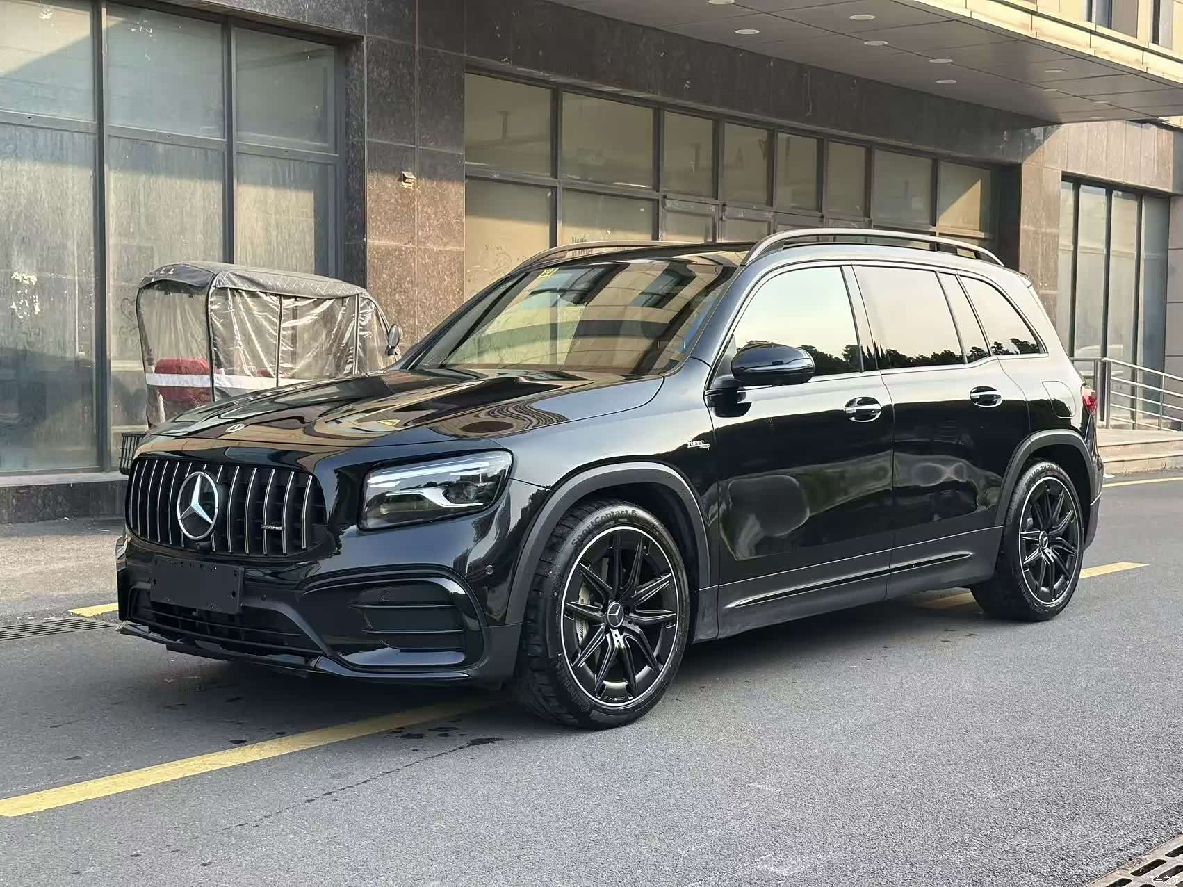 Mercedes-Benz GLB, 2025 1
