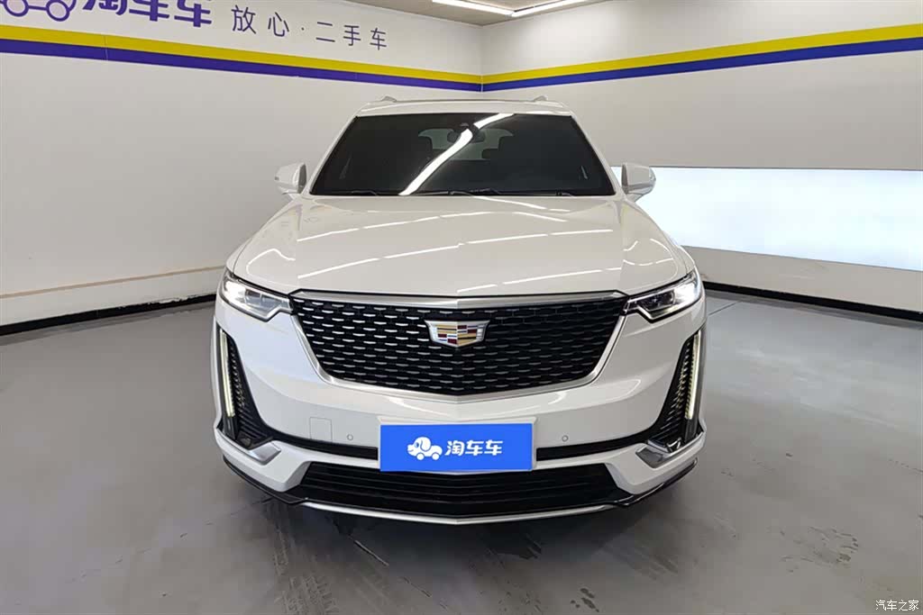 Cadillac XT6, 2022 2
