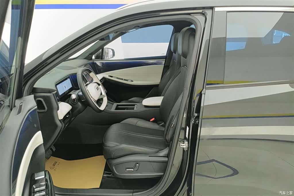 Geely Galaxy L7, 2023 9