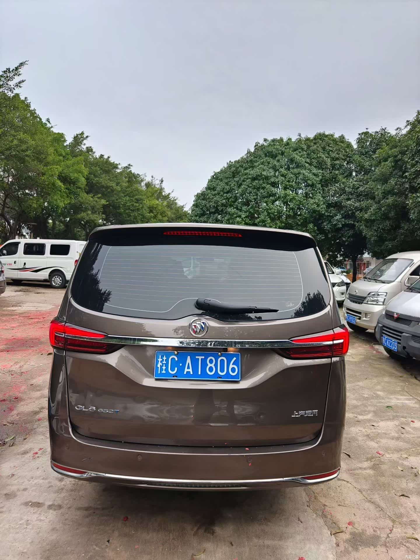 Buick GL8, 2022 4