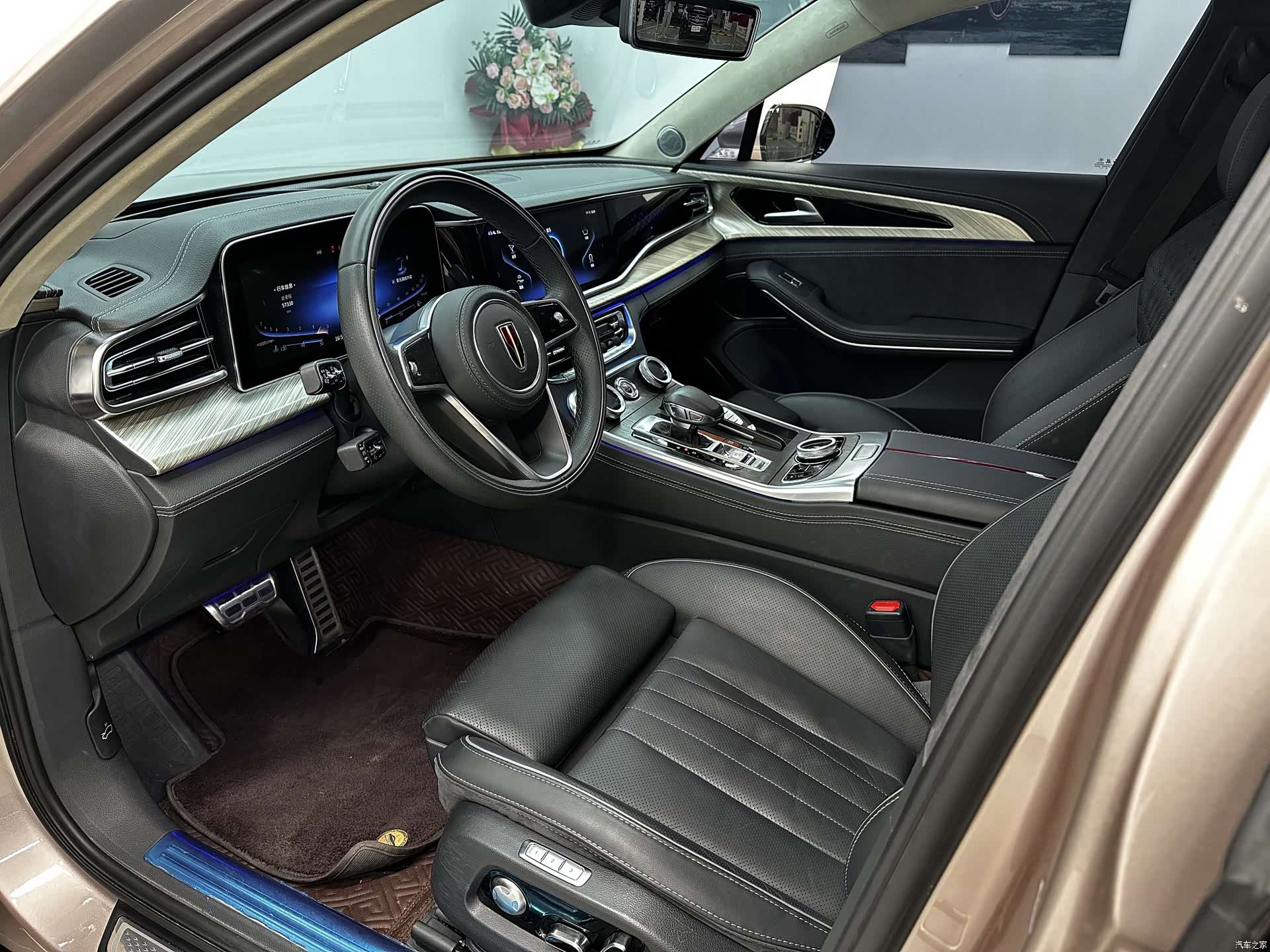 Hongqi H9, 2022 8