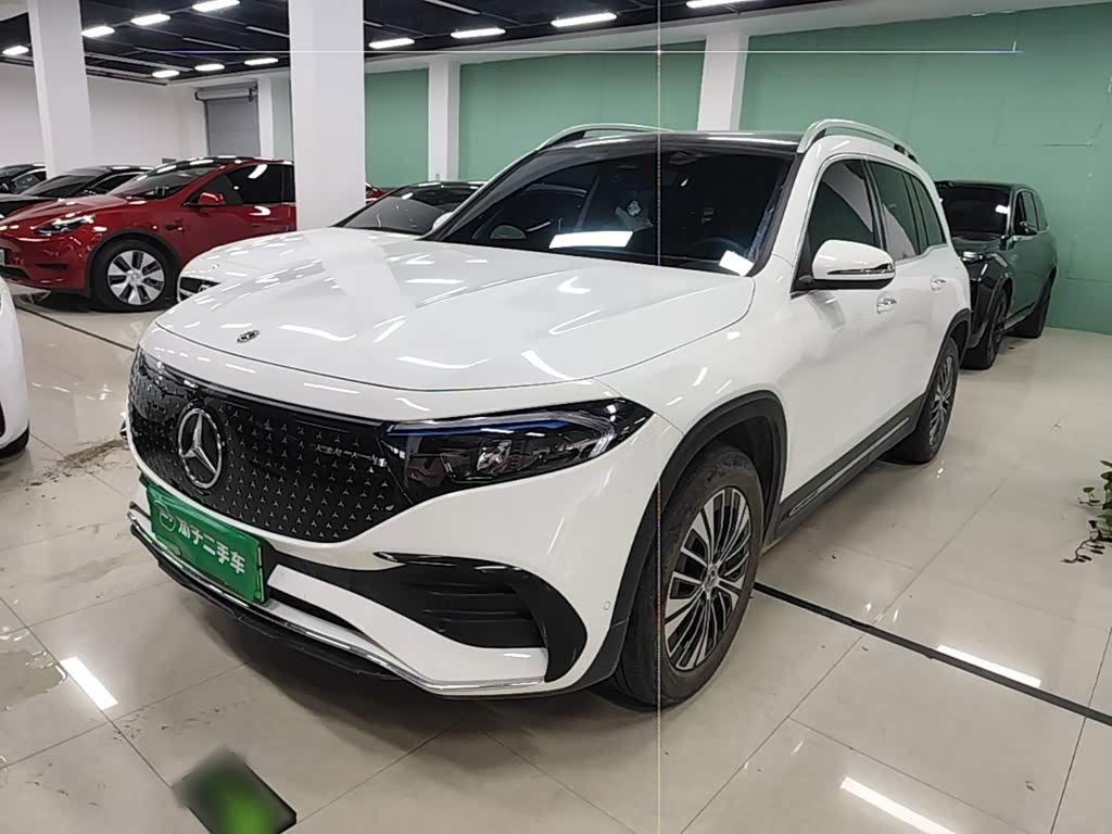 Mercedes-Benz EQB