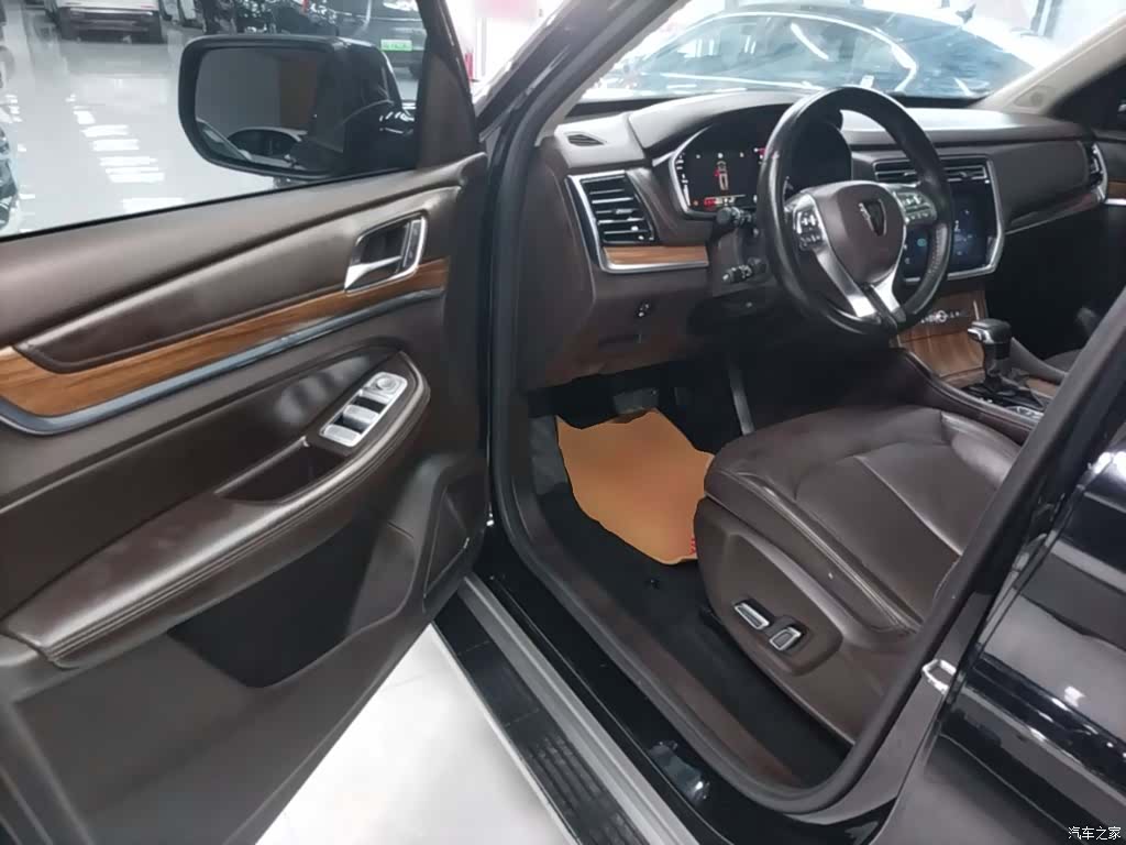 Roewe RX8, 2021 16