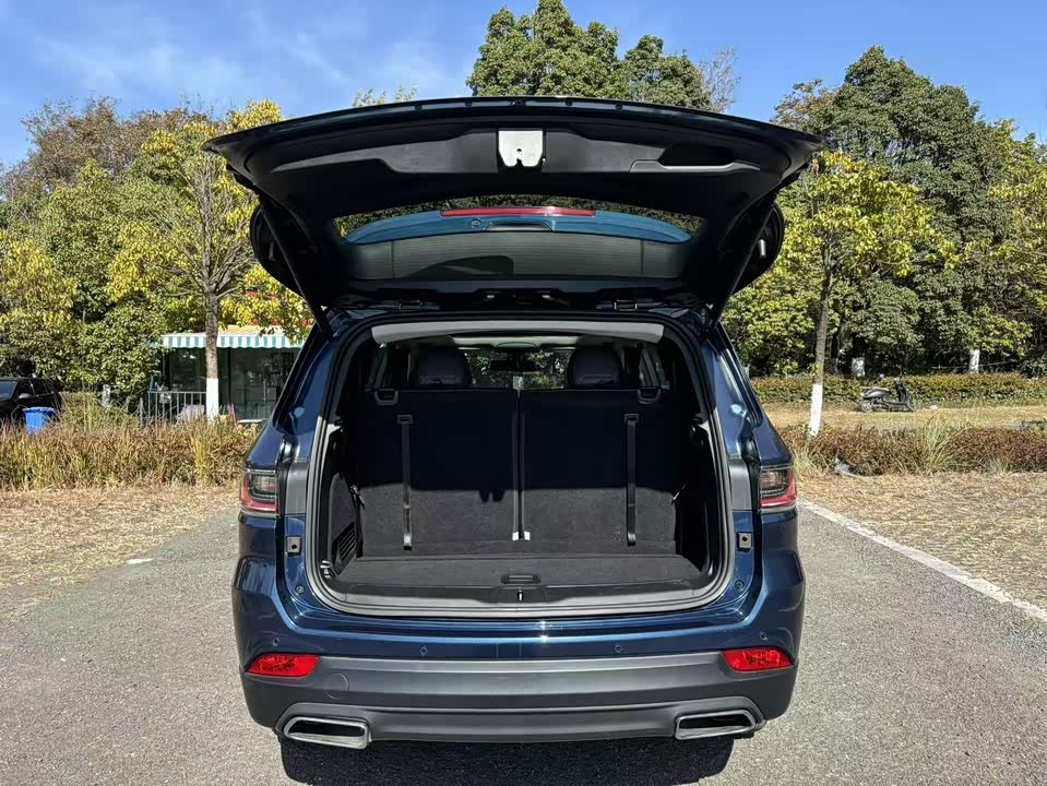 Jeep Grand Commander