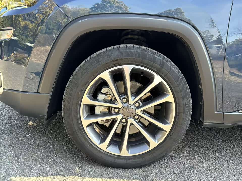 Jeep Grand Commander