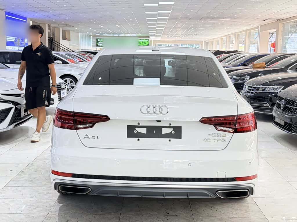 Audi A4L, 2019 6