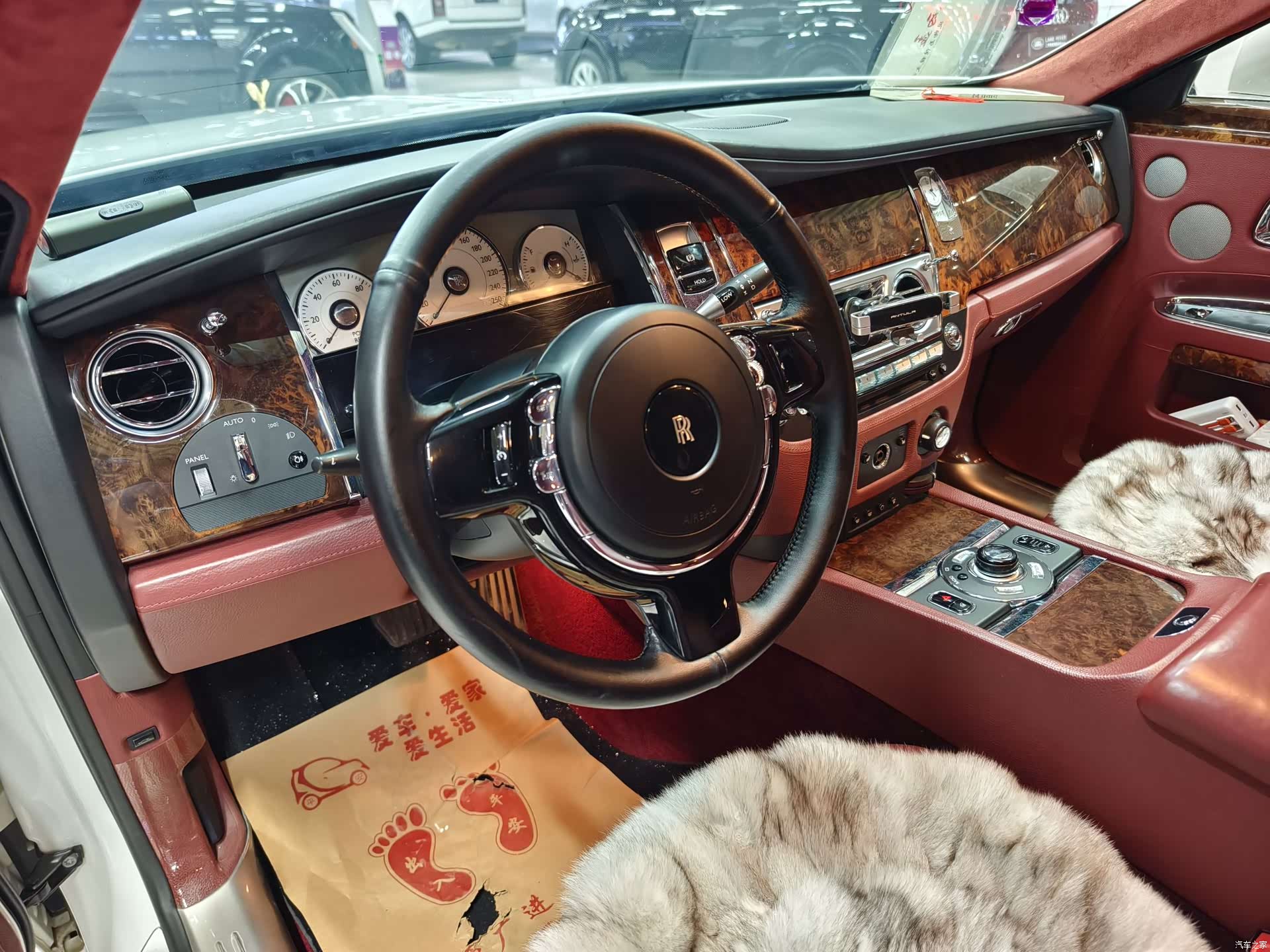 Rolls-Royce Ghost, 2011 6