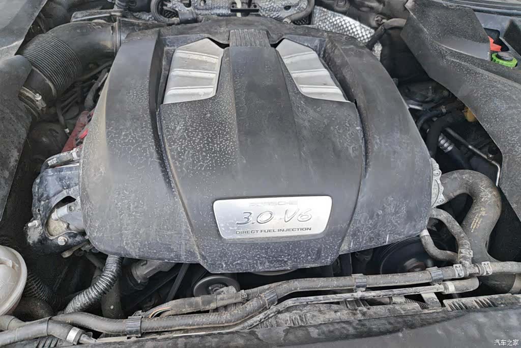 Porsche Cayenne, 2015 10