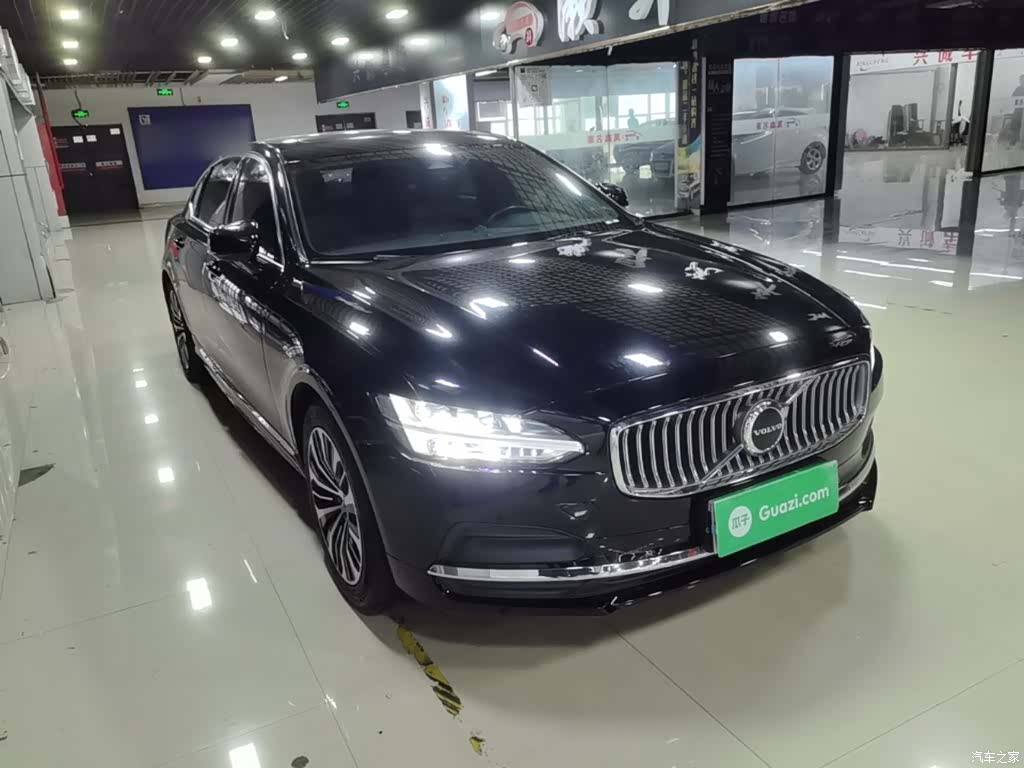 Volvo S90, 2023 4