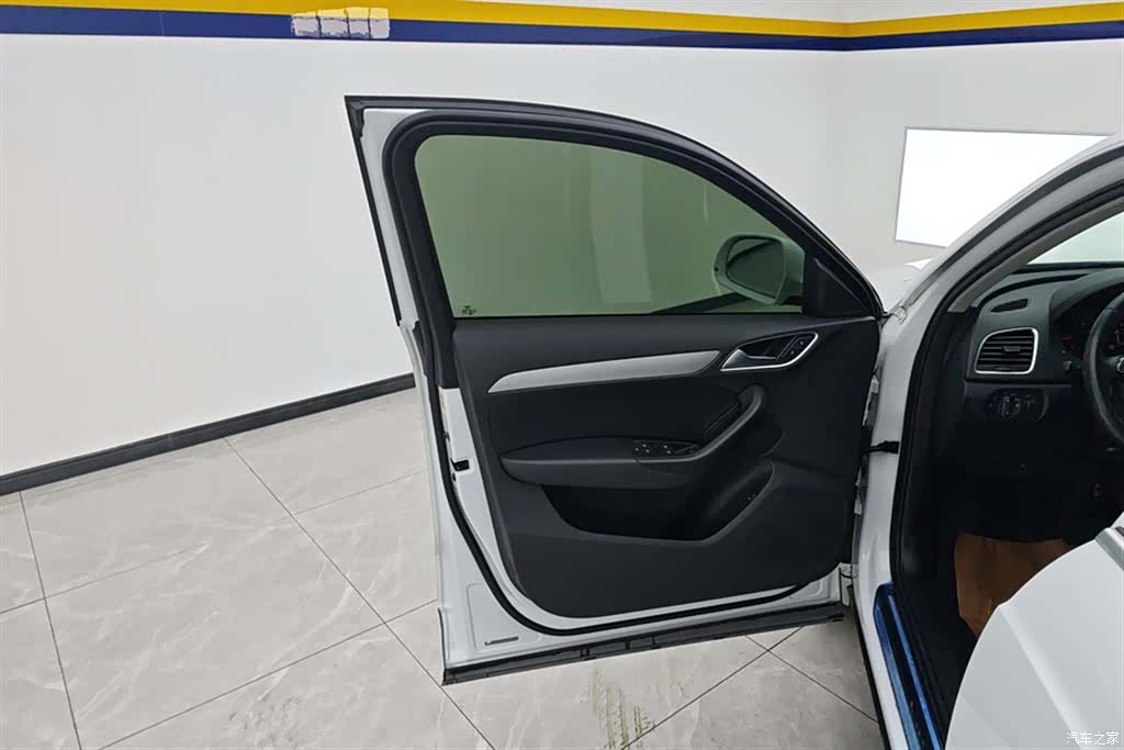 Audi Q3, 2018 7