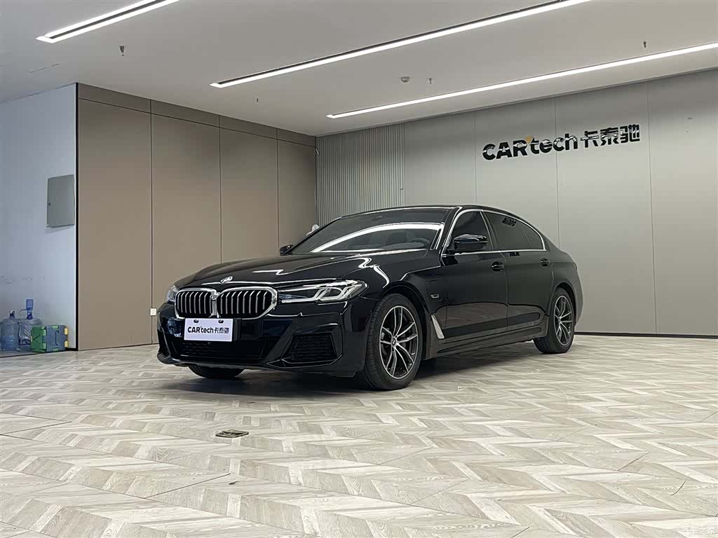 BMW 5 Series, 2021 1