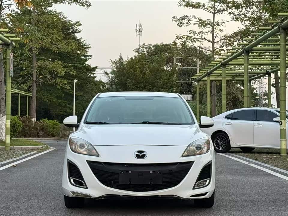Mazda 3 star Cheng