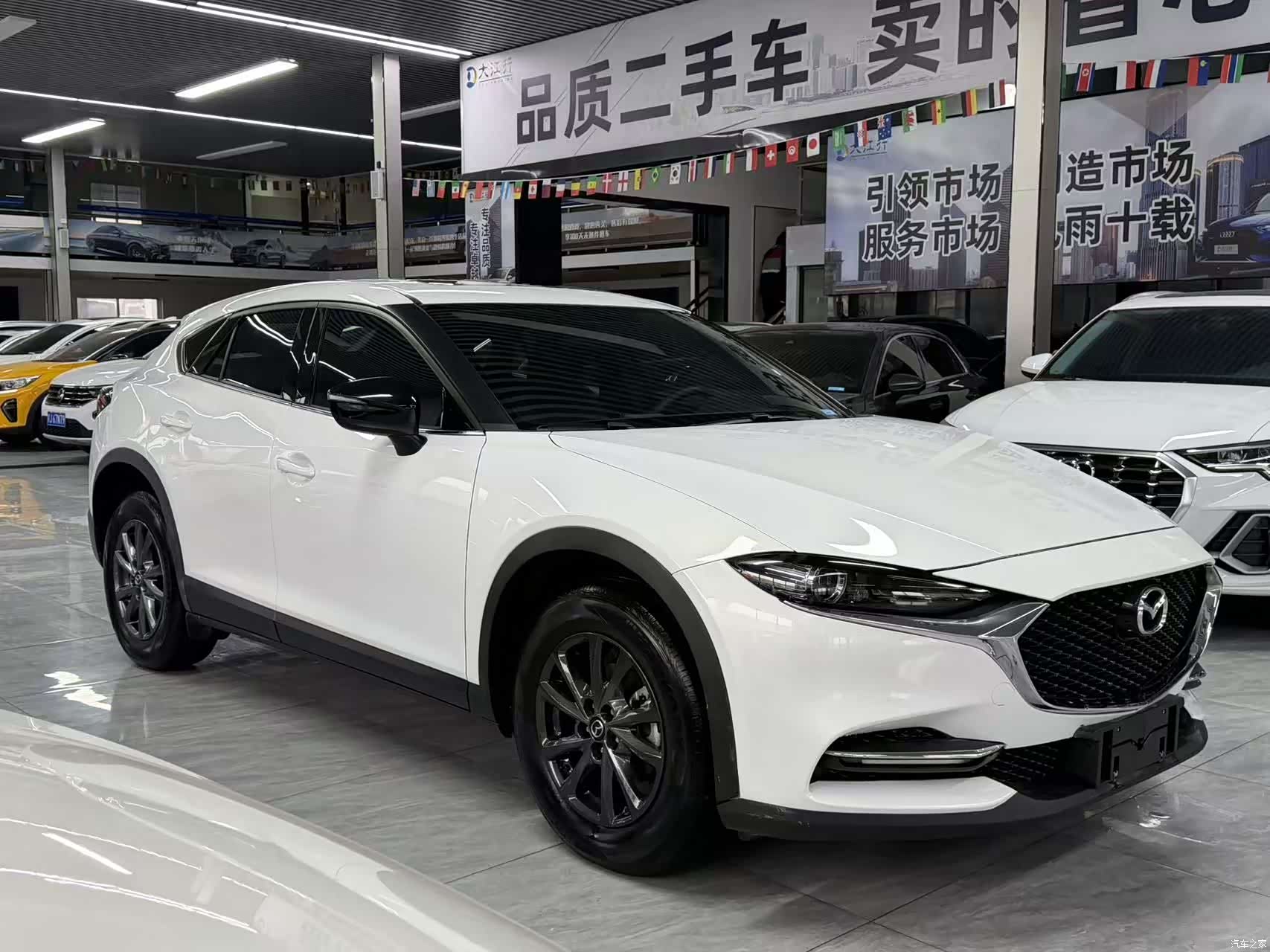 Mazda CX-4, 2023 4